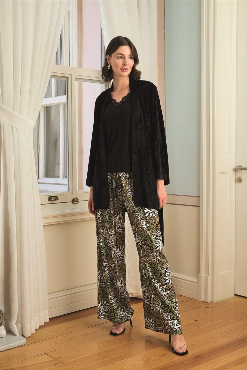 Nemere Angel Çiçek Yaprak ve Etnik Desenli Dantelli 3'lü Pijama Takımı