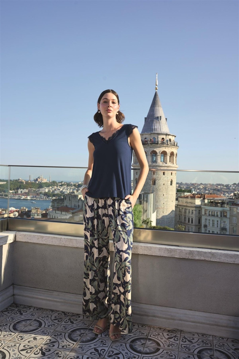 Nemere Angel Yaprak Desenli ve Dantelli 3'lü Pijama Takımı görsel 4
