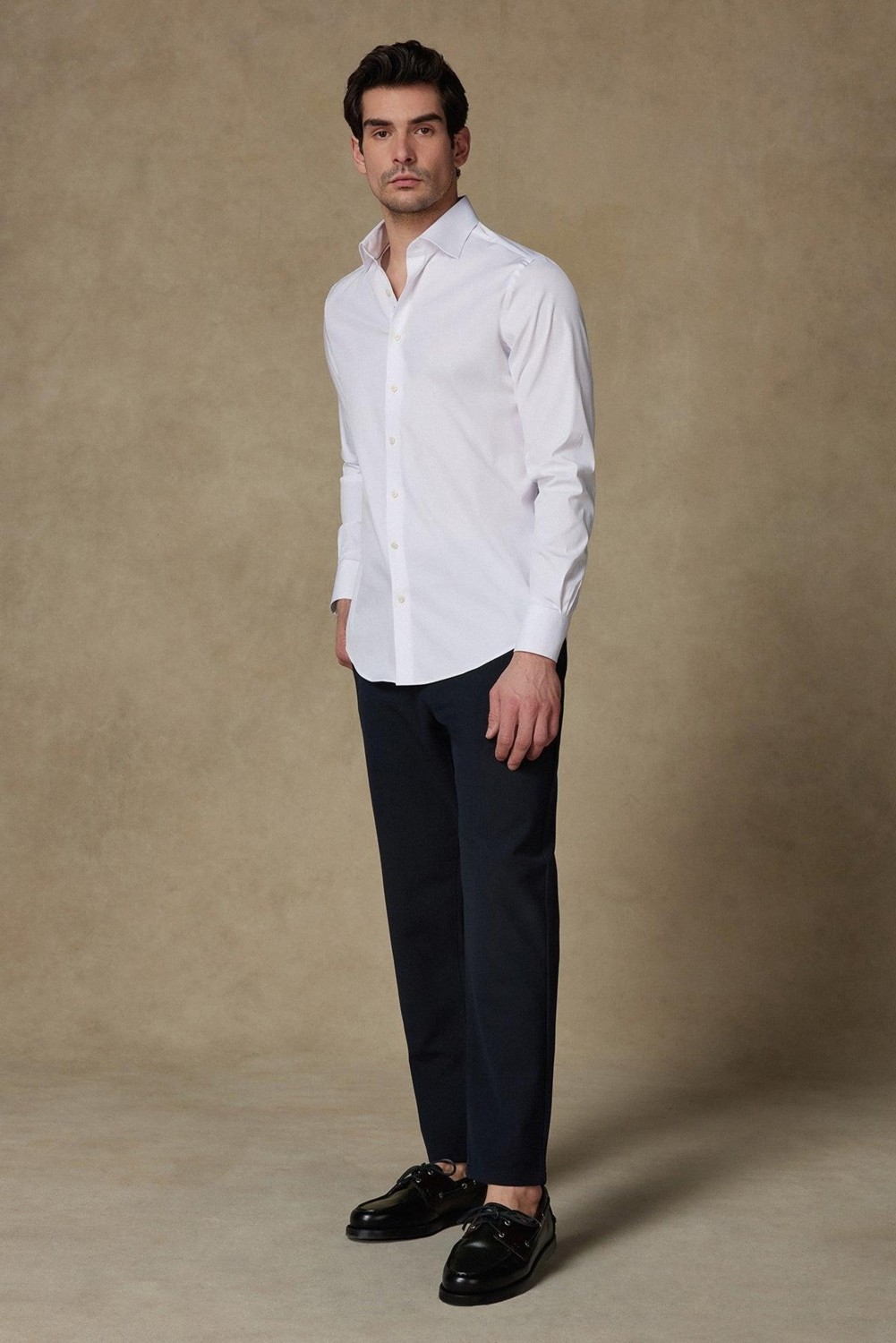 Abbate Donatello Non Iron Twill Pamuklu Slim Fit Beyaz Klasik Yaka Erkek Düz Gömlek görsel 3