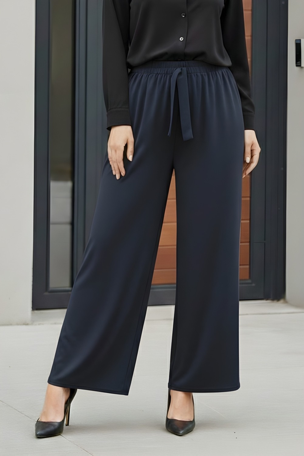 İmaj Butik Siyah Sandy Pantolon Kadın Bol Paça Dokuma Rahat Kalıp Modern Tasarım görsel 3