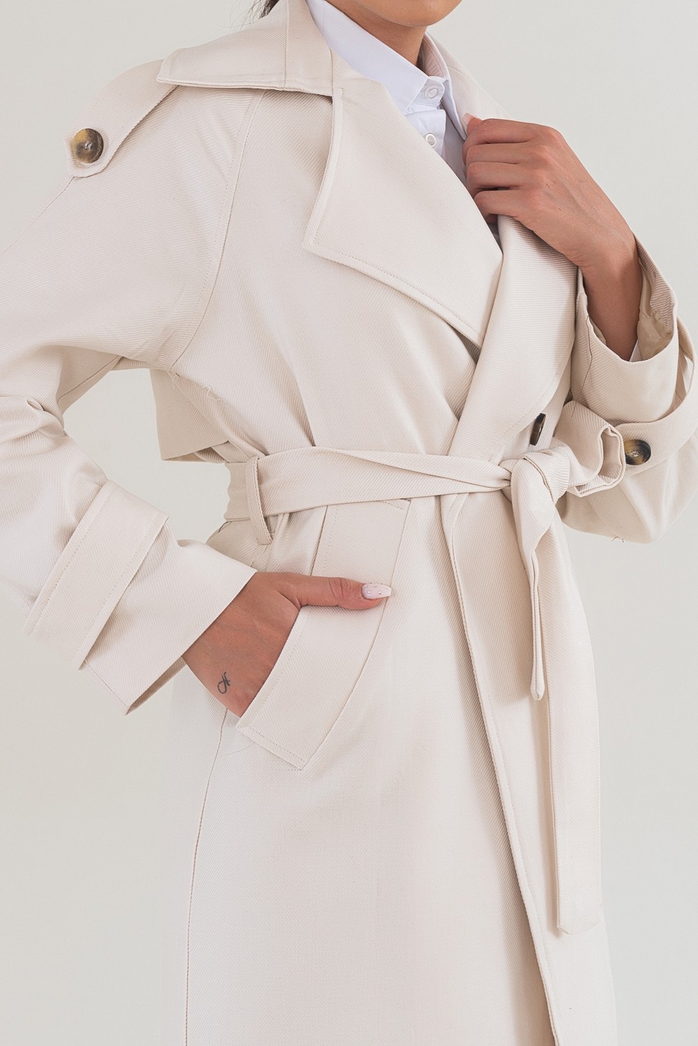 Sahra Çeyiz Nakış SahraAfra Creed Kadın Oversize Astarlı Trençkot görsel 4