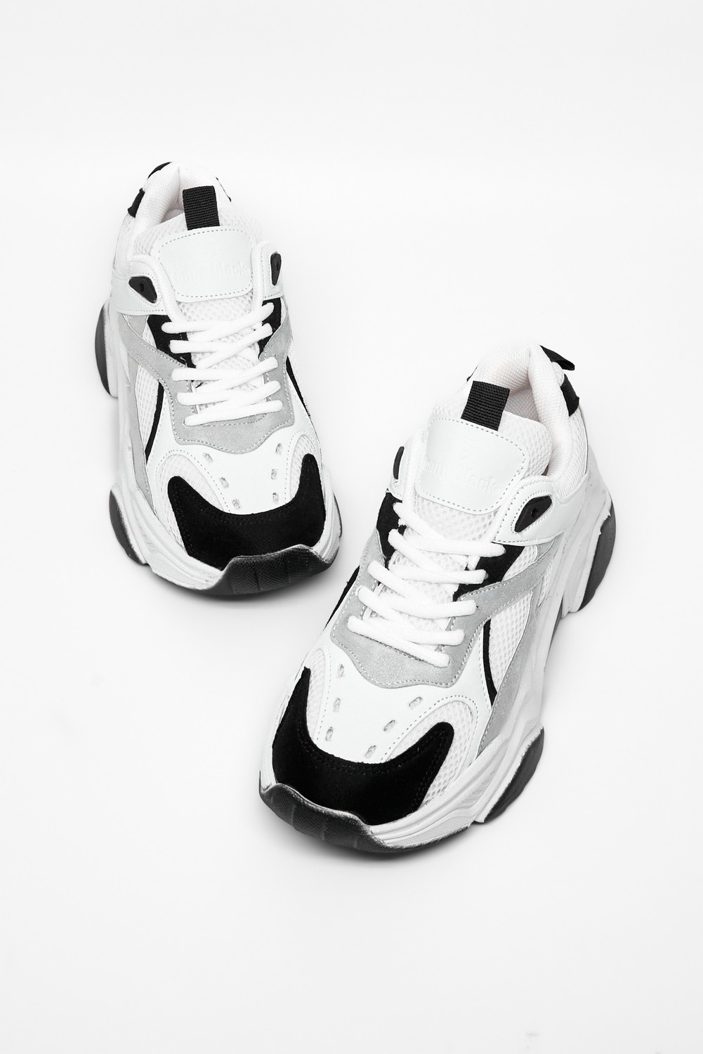 Tonny Black Kadın Beyaz Rahat Kalıp Poli Taban Bağcıklı Sneaker görsel 2