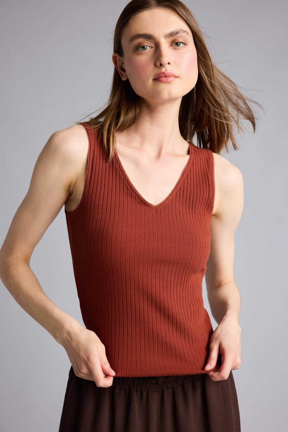 DeFacto Slim Fit V Yaka Fitilli Kaşkorse Atlet H6056AX26SM görsel 6