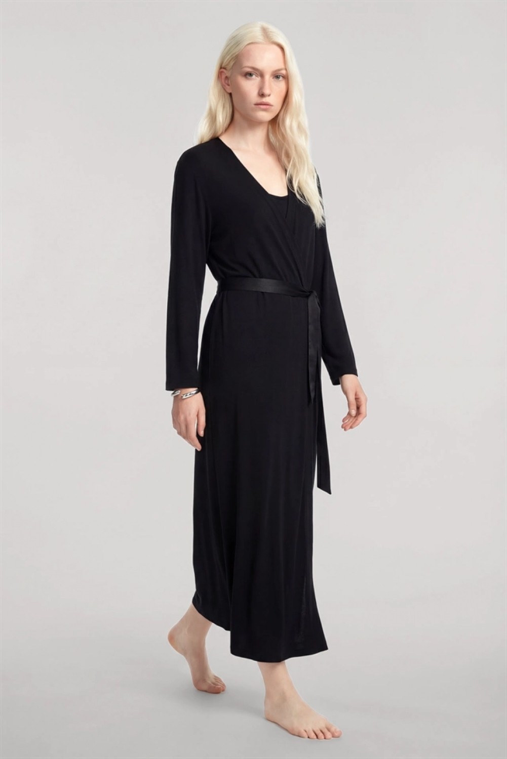Marsilyan ™- Yumuşak Dokulu Dökümlü Uzun Kimono Siyah