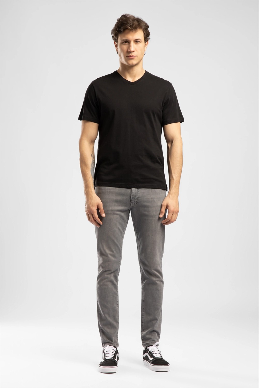 Lee Cooper Jonat Erkek Regular Fit %100 Pamuk Basic V Yaka T-Shirt Siyah