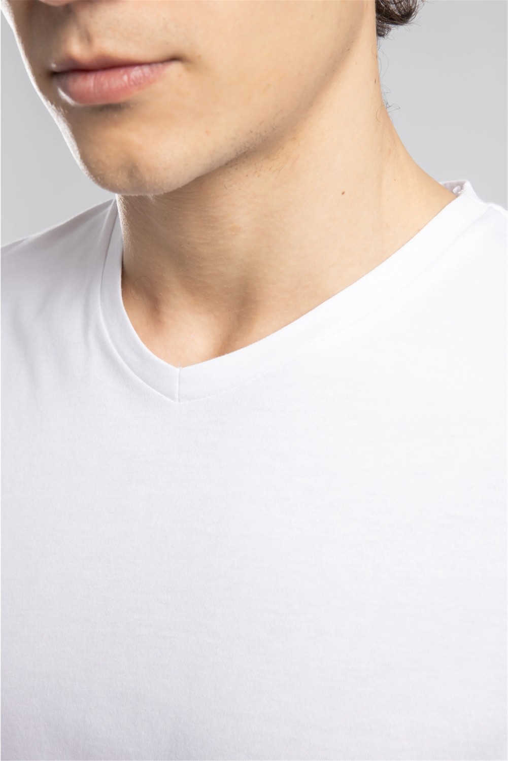 Lee Cooper Jonat Erkek Regular Fit %100 Pamuk Basic V Yaka T-Shirt Siyah görsel 5