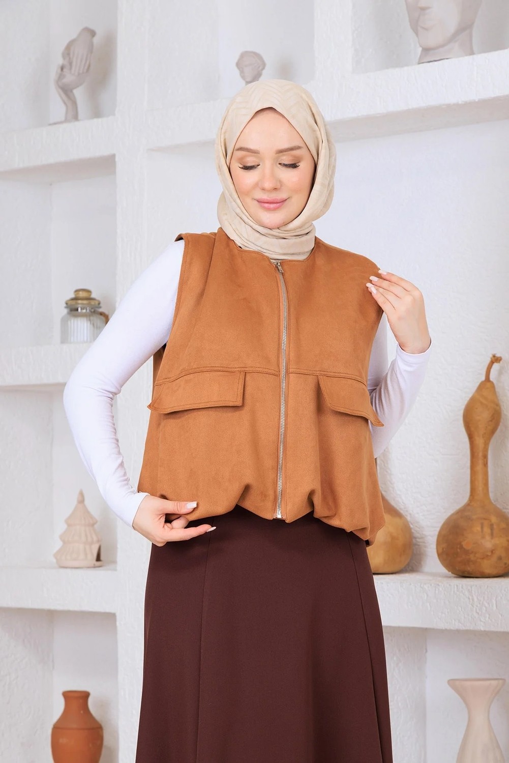 Esma Gündoğdu Süet Yelek Camel görsel 2