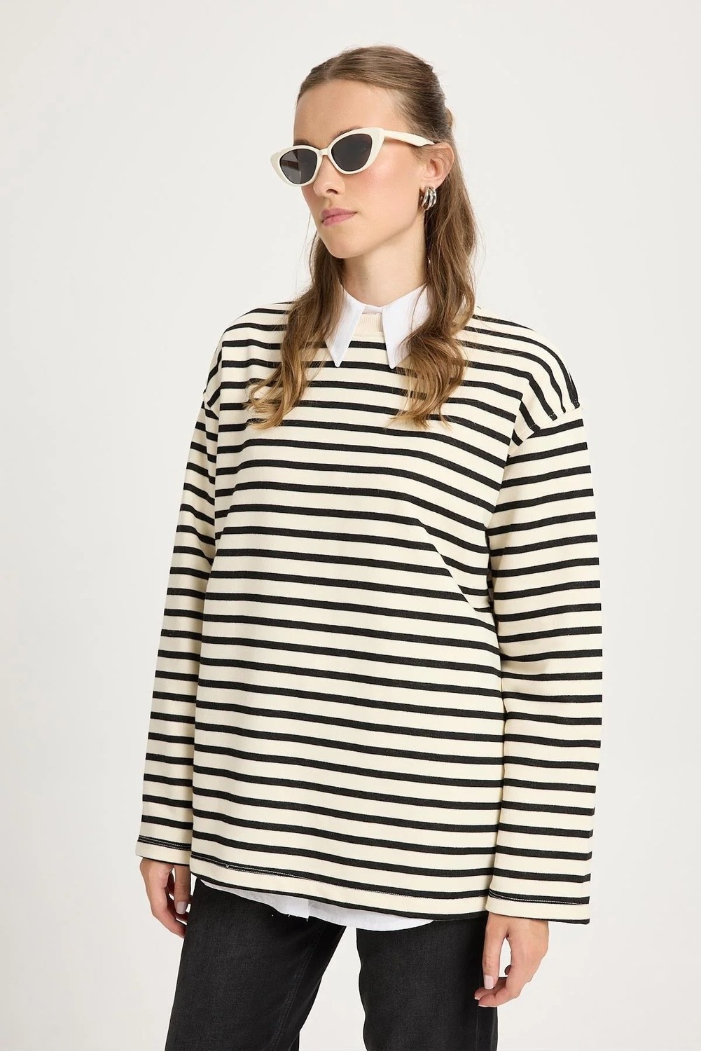 Minaaise Kadın Çizgili Oversize Lacivert Krem Sweatshirt 30010
