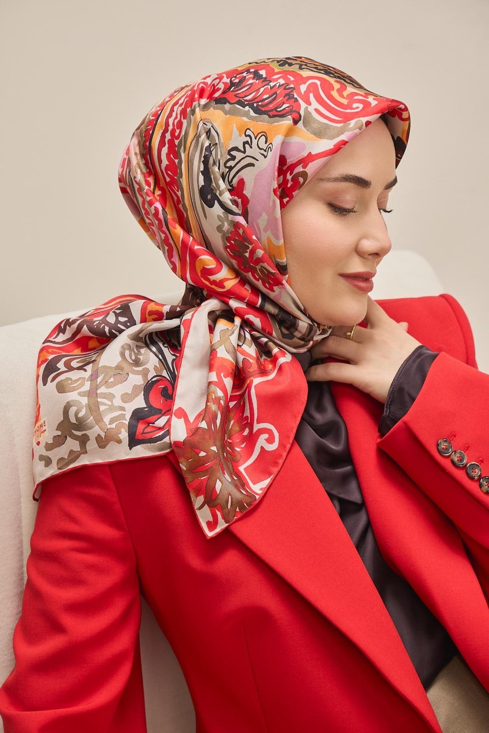 Silk Home Twill Ipek Eşarp Art Desen Kırmızı 90X90 görsel 2