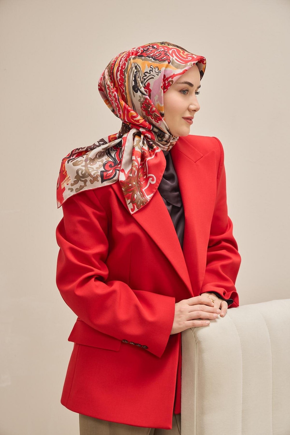 Silk Home Twill Ipek Eşarp Art Desen Kırmızı 90X90 görsel 4