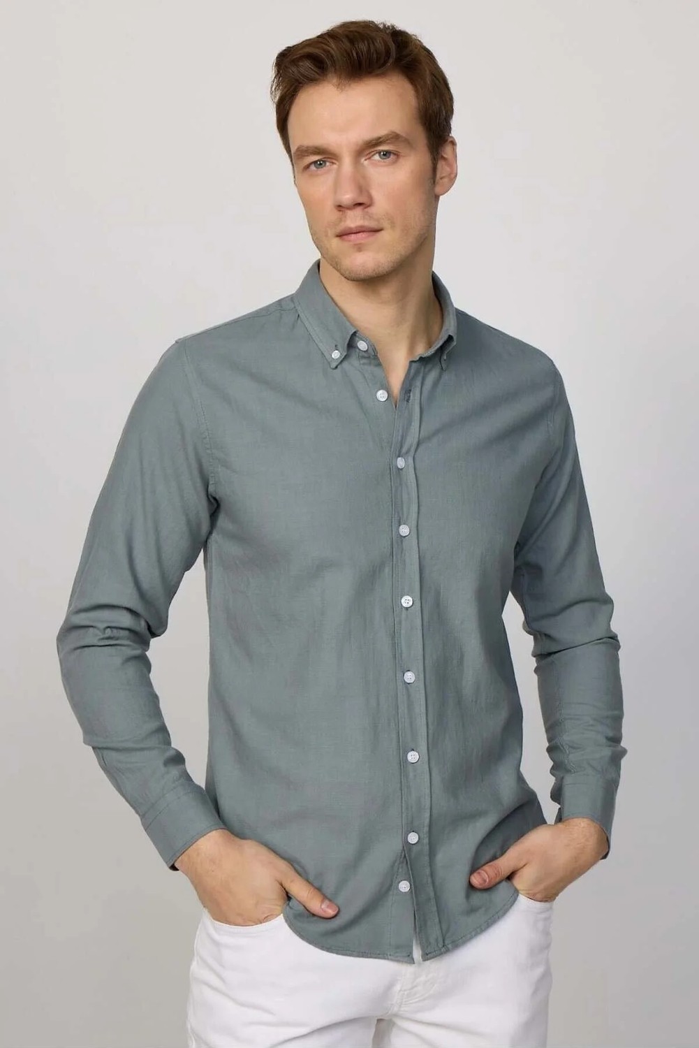 Tudors Erkek Slim Fit Dar Kesim %100 Pamuk Keten Doku Düğmeli Yaka Gri Gömlek