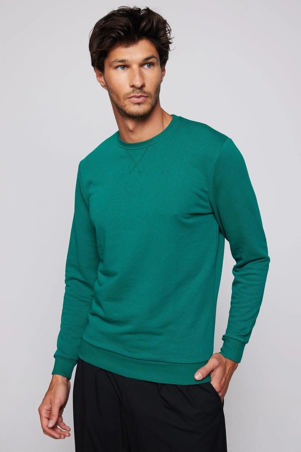 Tudors Unisex Relax Fit Rahat Kesim %100 Pamuk 3 İplik Basic Siyah Bisiklet Yaka Sweatshirt
