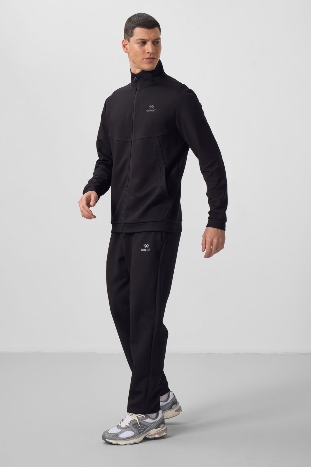 Tommy Life Koyu Gri Yüzeyi Dokulu Rahat Form Erkek Eşofman Takım - 85273