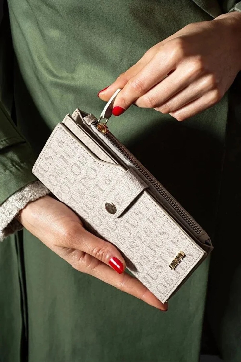 Just Polo Günlük Kombinlere Uygun Kadın 20 Kart Bölmeli Fermuarlı ve Kapaklı Cüzdan Shopper görsel 8