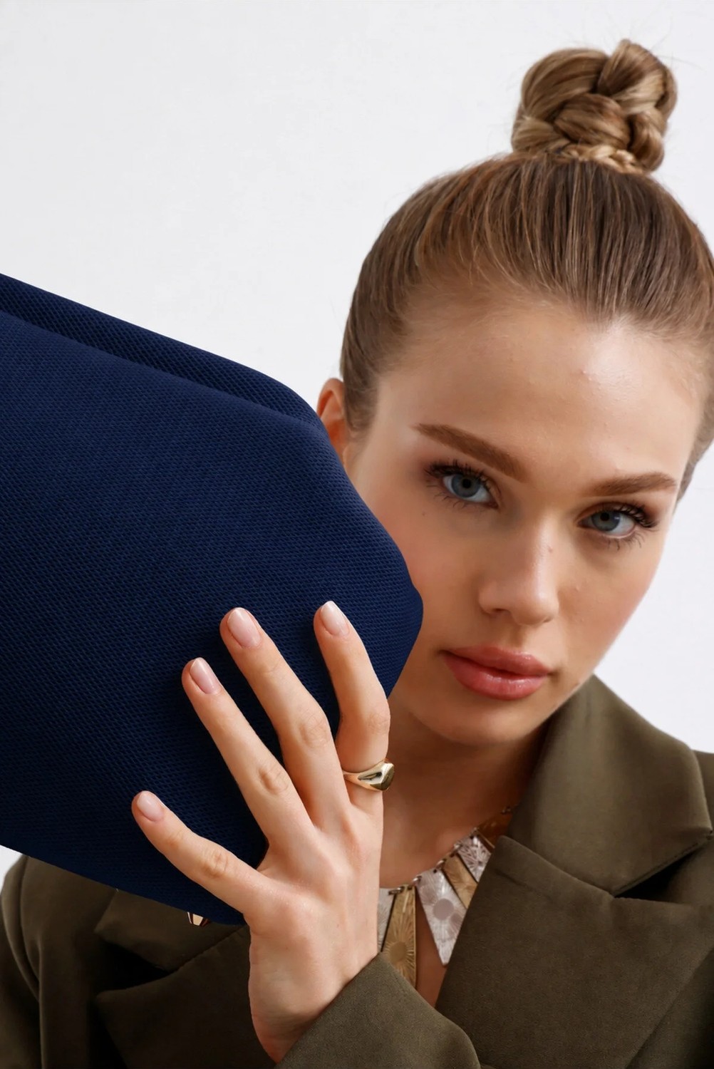 Heybes Kadın Kahverengi Askılı Clutch Portföy El Çantası görsel 4