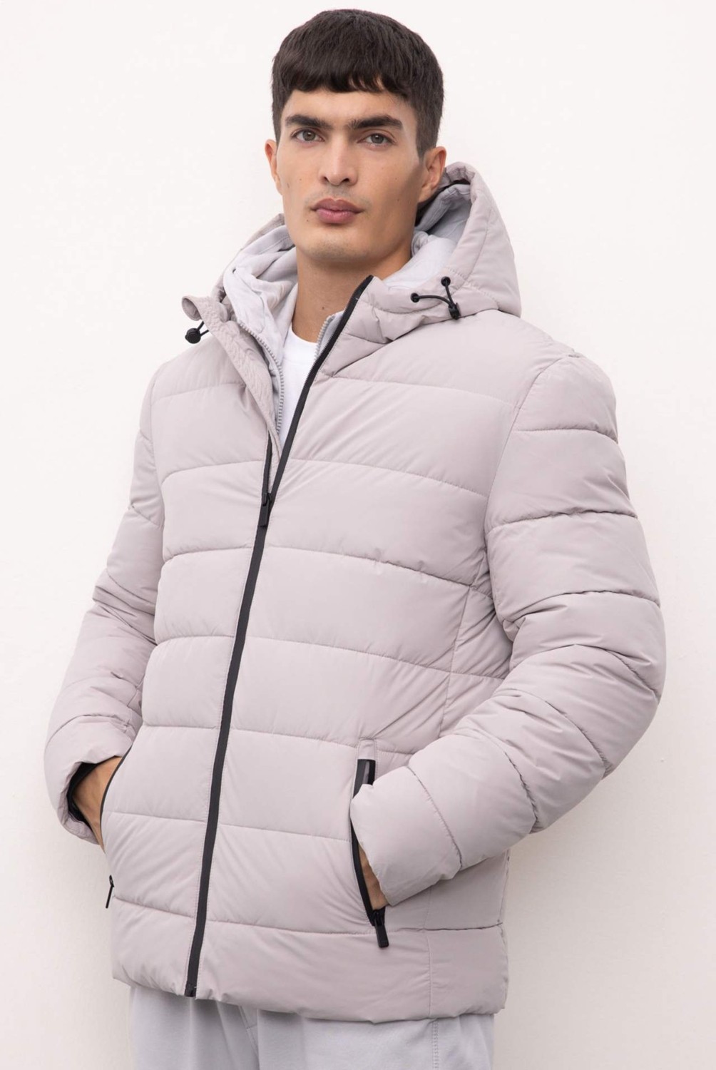 DeFacto Su İtici Şişme Mont Slim Fit Dar Kesim Kapüşonlu Fermuarlı Cepli Astarlı R0216AZ24AU görsel 6