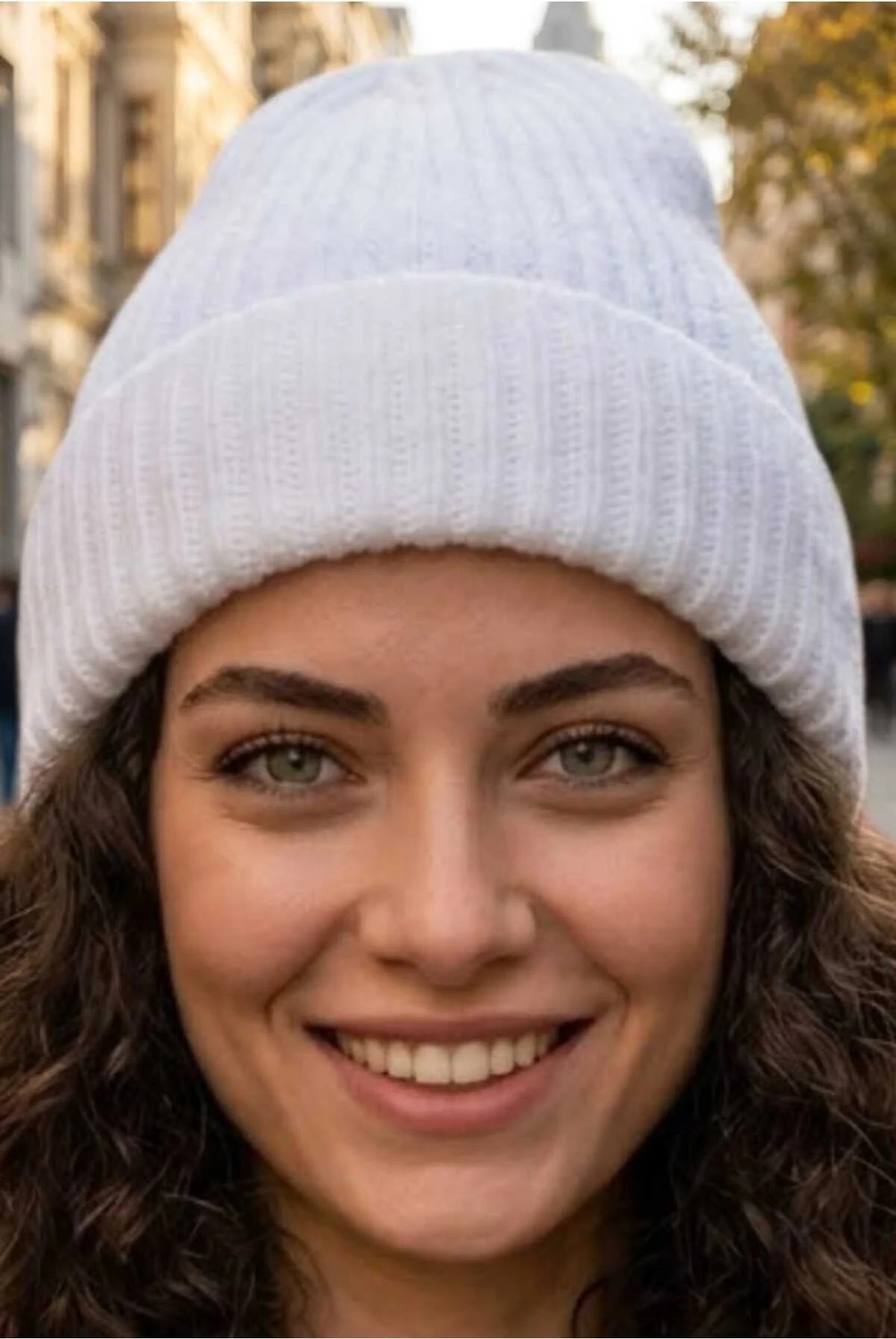Tezzgelsin Kadın Pati Desenli Örme Triko Kışlık Bere