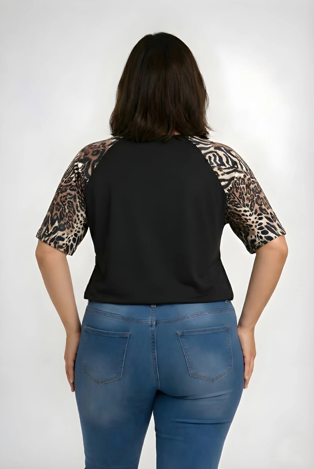 Curvy Trend Büyük Beden Leopar Reglan Kısa Kol Bluz Siyah görsel 4