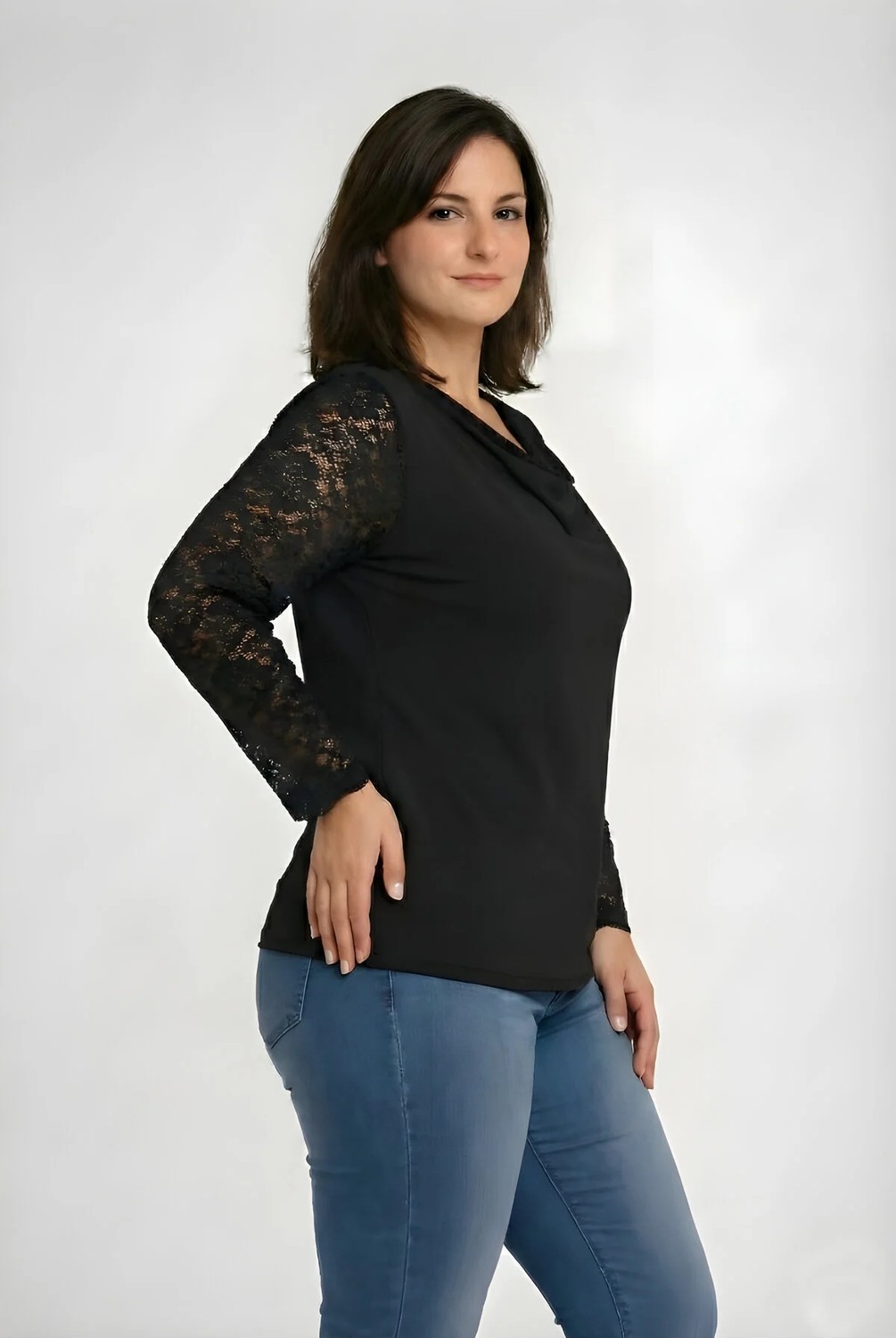 Curvy Trend Büyük Beden Degaje Yaka Uzun Dantel Kol Bluz Siyah görsel 2