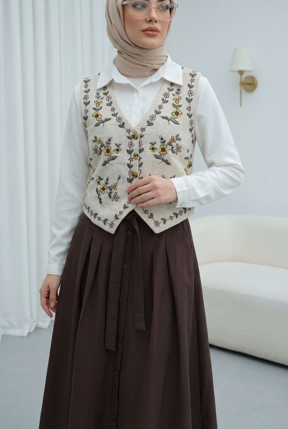 Moda Morfo Çiçek Nakışlı Düğmeli Yelek -Taş