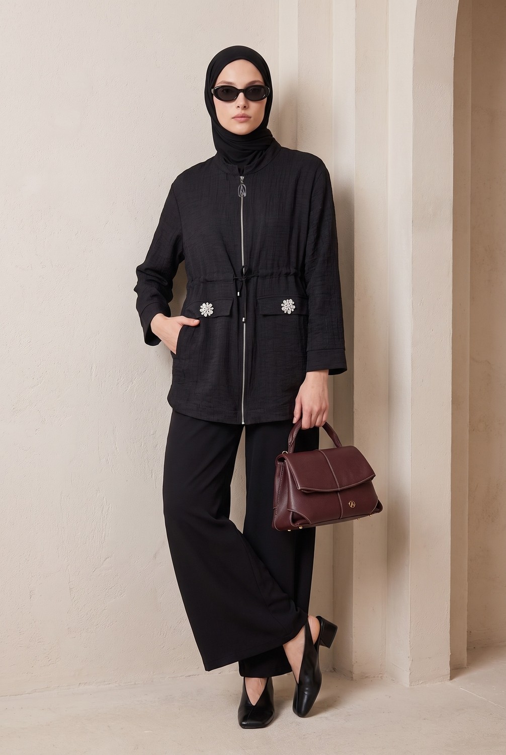 Armine Trend Doğal Kumaş Fermuarlı Beli Büzgülü Süs Cep Detaylı Tunik Siyah 26YT424