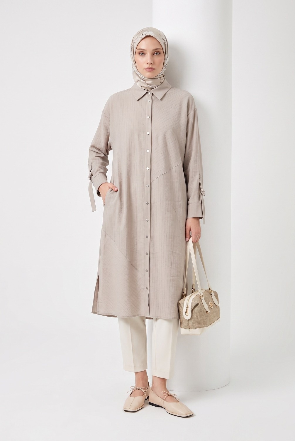 Armine Trend Doğal Kumaş Asimetrik Dikiş Detaylı Gömlek Yaka Tunik 118 cm Boy Vizon 26YT478 görsel 2