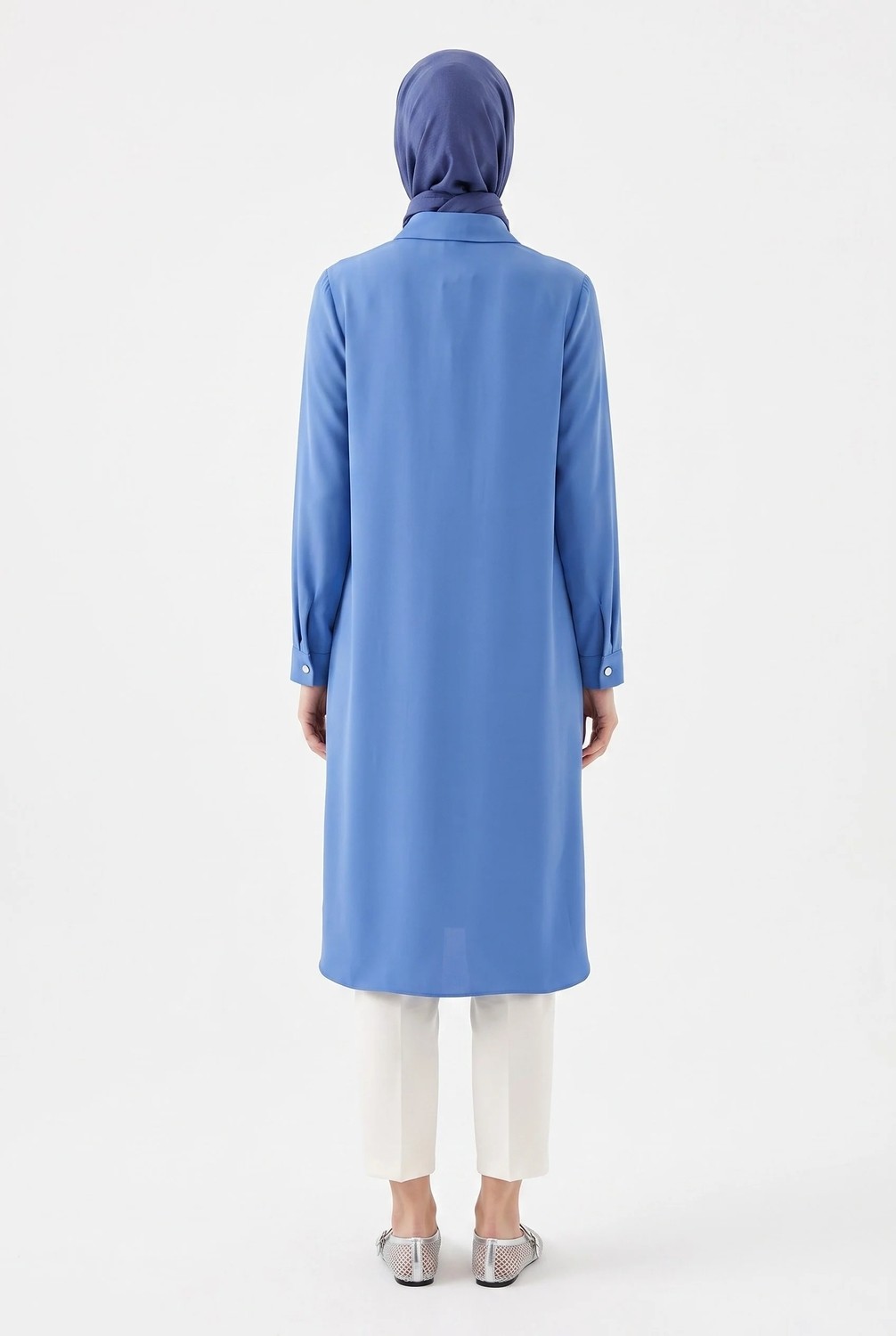 Armine Trend Tam Boy Düğmeli Gömlek Yaka 110 cm Boy Rahat Kesim Tunik Indigo 26YT484 görsel 4
