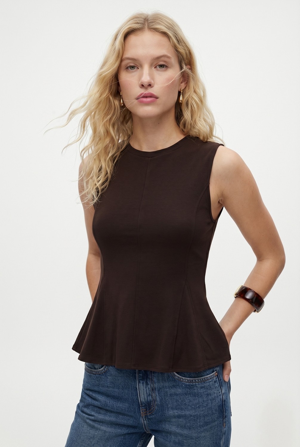Ritnice Kadın Rowe %100 Pamuk Peplum Sıfır Kol Kahverengi Bluz