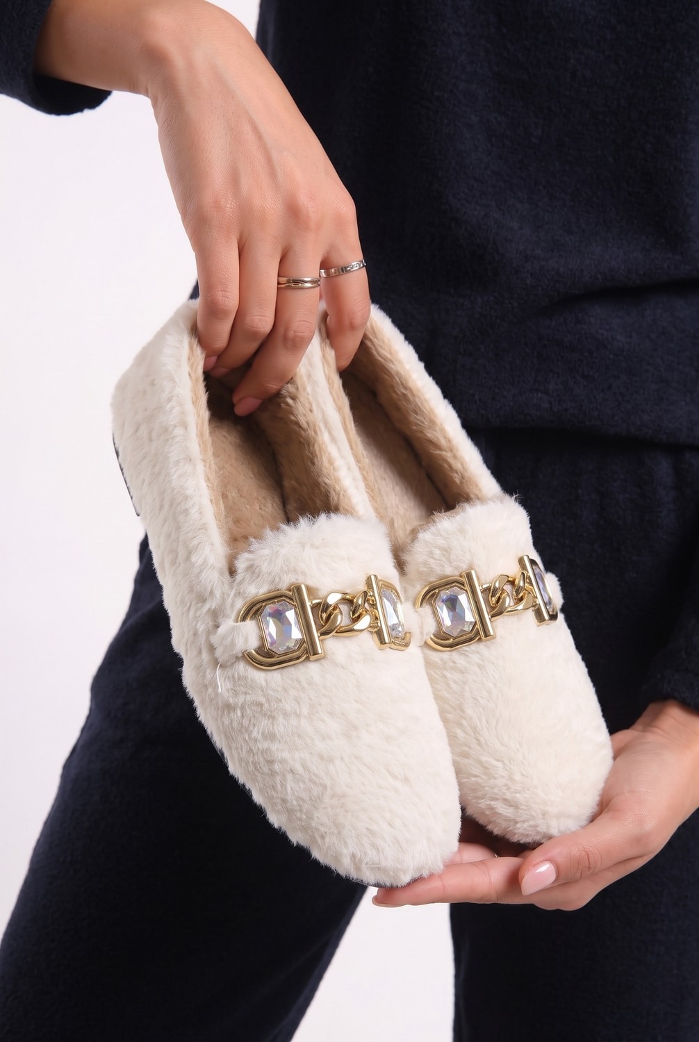 Nmoda Panduf Gold Zincir Taşlı Aksesuarlı Kışlık Sıcak Tutan Yumuşak Tabanlı Kapalı Panduf