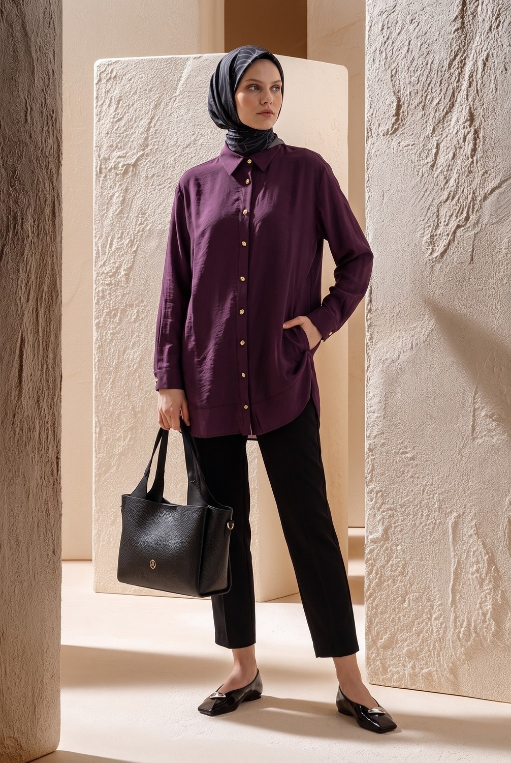 Armine Trend Gold Düğme Detaylı Klasik Yaka Uzun Tunik Rahat Kesim Şık Tesettür Tunik Modeli 89 cm Boy Bordo 26YT471 görsel 3