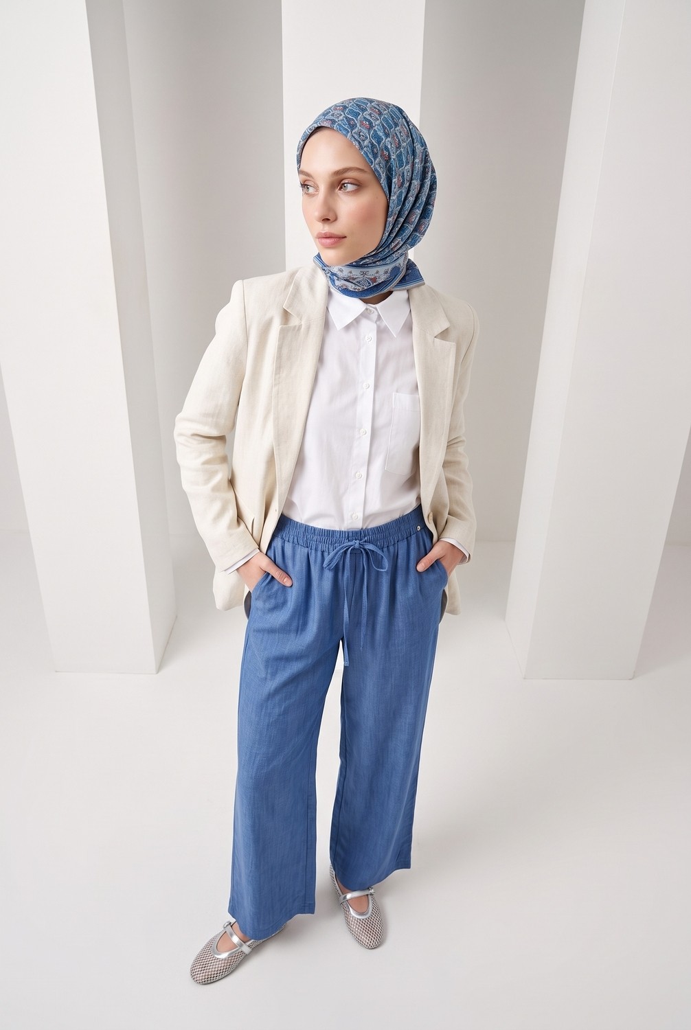 Armine Trend Doğal Kumaş Beli Lastikli Yandan Cepli Rahat Kalıp Bol Paça Pantolon Indigo 26YT208 görsel 2