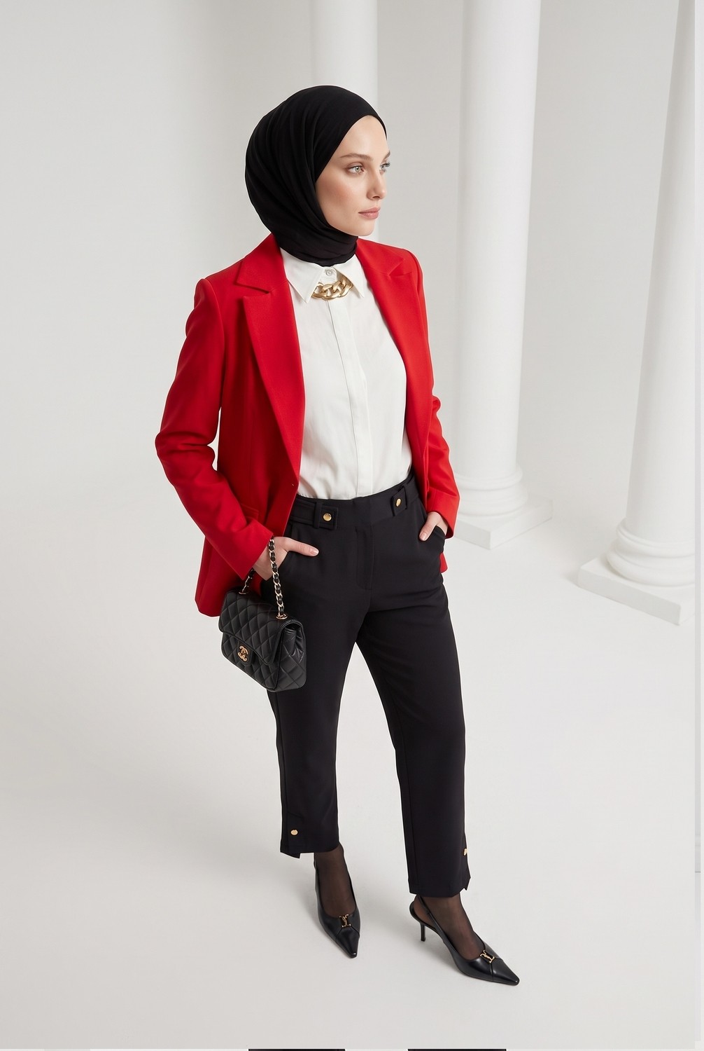 Armine Trend Fermuarlı Yandan Cepli Paçası Düğmeli Rahat Kesim Pantolon Siyah 26YT223 görsel 3