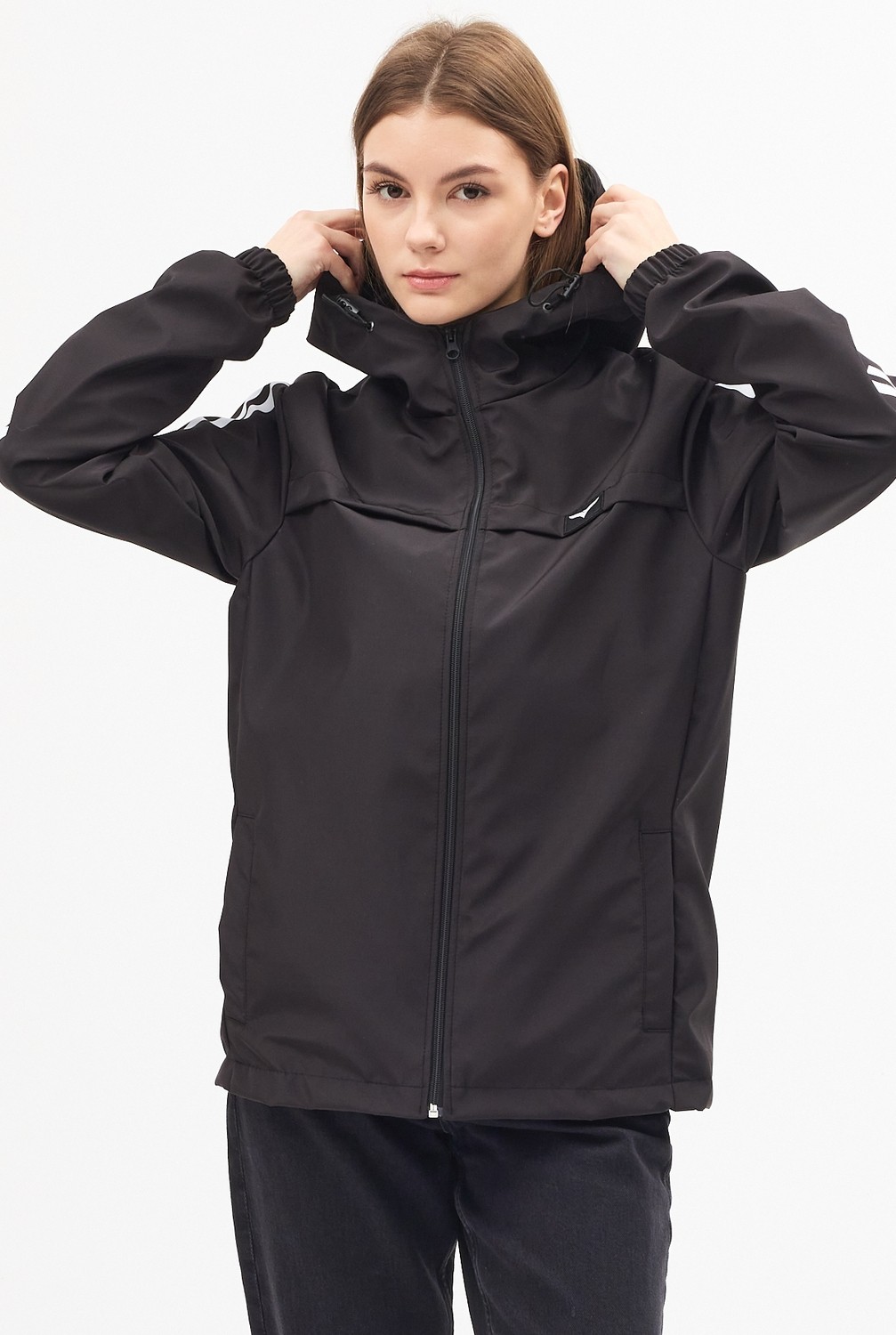 Level High Kadın Spor Yağmurluk Siyah, Kapüşonlu, Beyaz Şerit Detaylı, Hafif Rüzgarlık, Outdoor Mevsimlik görsel 2