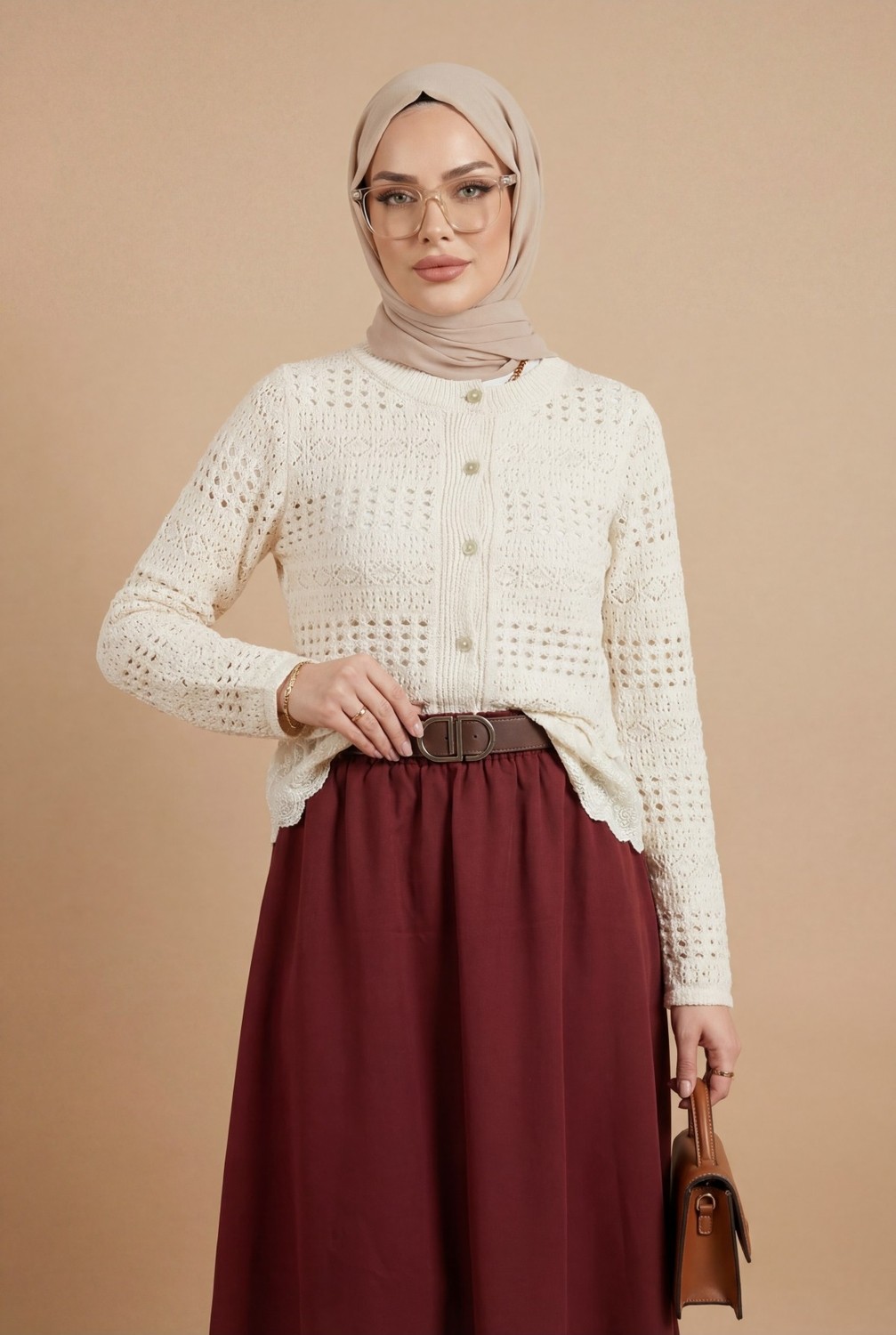 Moda Morfo Eteği Fırfırlı Ajurlu Düğmeli Hırka -Ekru