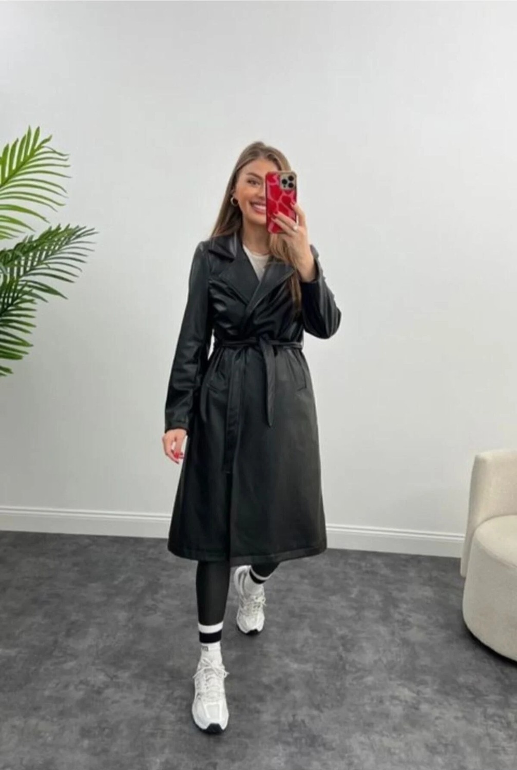 Vess Moda Kadın Vegan Kuşaklı Deri Trençkot Siyah Renkli Uzun Kol ve Trend Stil Özellikli görsel 7