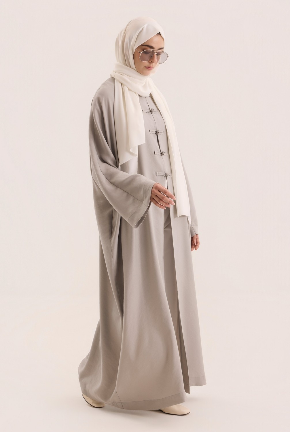 HE-QA Çin Düğmeli Abaya Gri