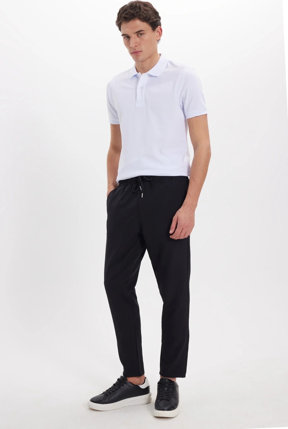Tudors Erkek Regular Fit Beli Lastikli Bağcıklı Jogger Siyah Pantolon Rahat Kesim Yan Cepli görsel 7