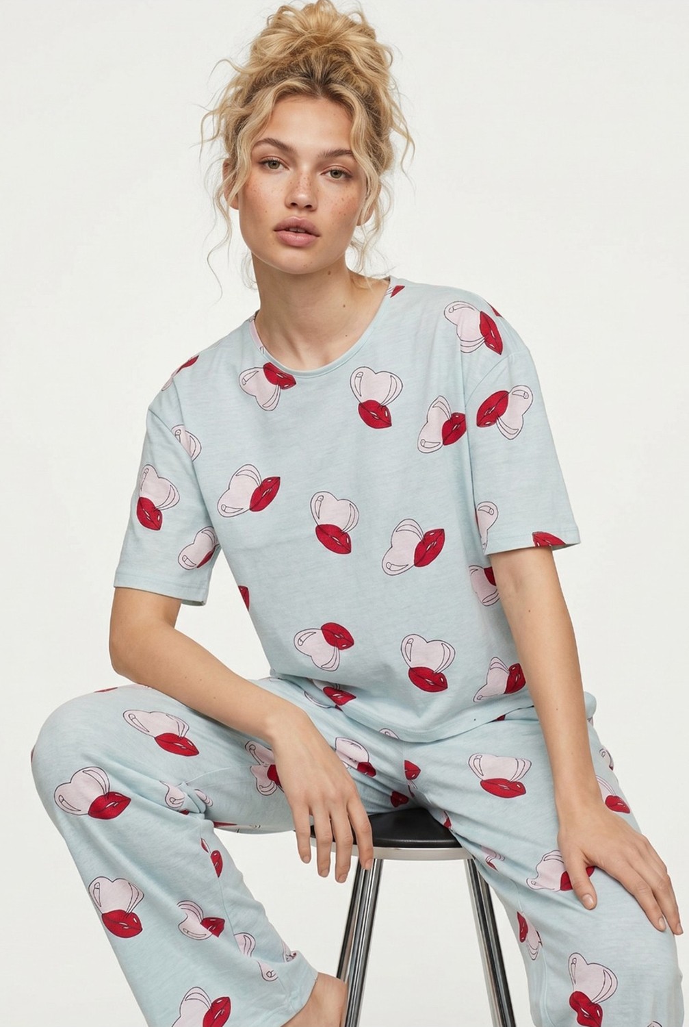Siyah İnci Yeşil Kalp Dudak Desenli Örme Pijama Takım