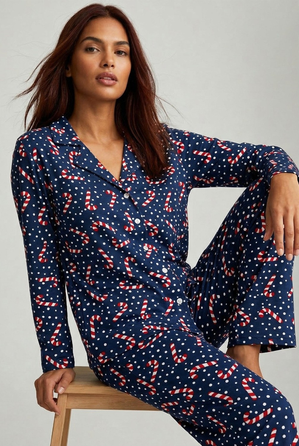 Siyah İnci Yılbaşı Desenli Pamuklu Örme Düğmeli Pijama Takımı görsel 4