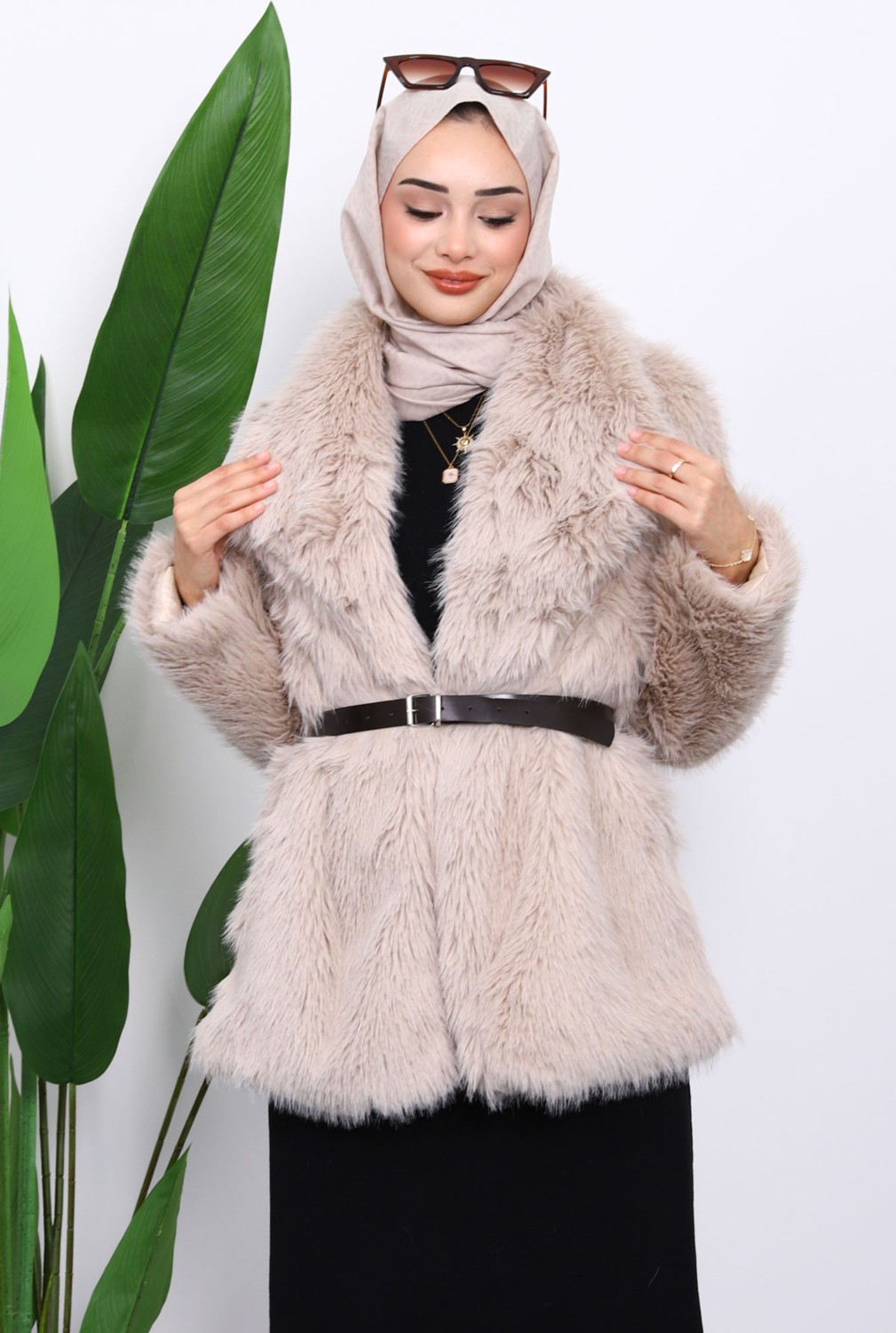 İmaj Butik Taş Kemerli Kısa Kürk Kaban görsel 8