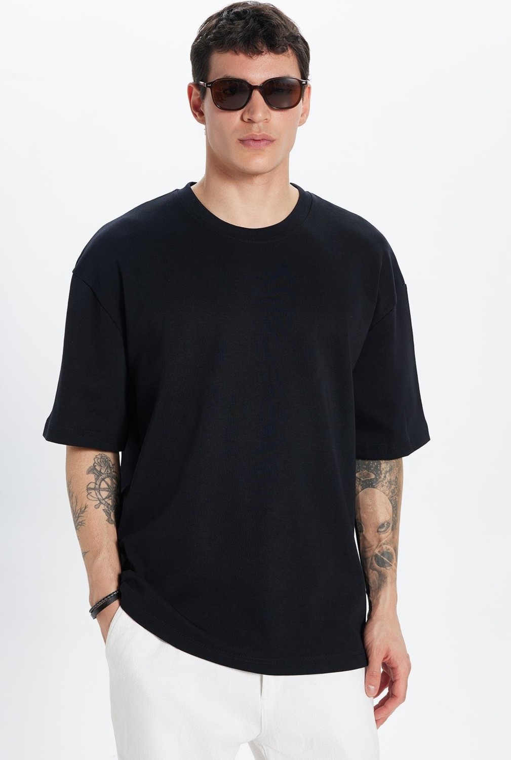 Tudors Unisex Oversize Geniş Kesim %100 Pamuk Yumuşak Dokulu Basic Bisiklet Yaka Beyaz Tişört