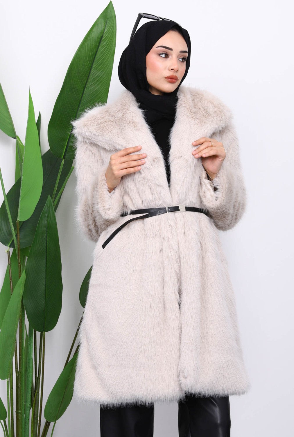 İmaj Butik Siyah Kemerli Astarlı Kürk Kaban