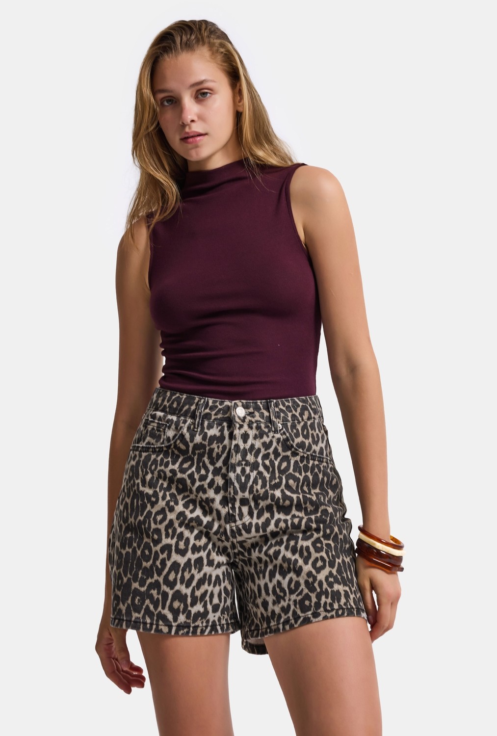 It's Basic Kadın Leopar 1W6-26 Midi Relax Fit Denim Şort görsel 7