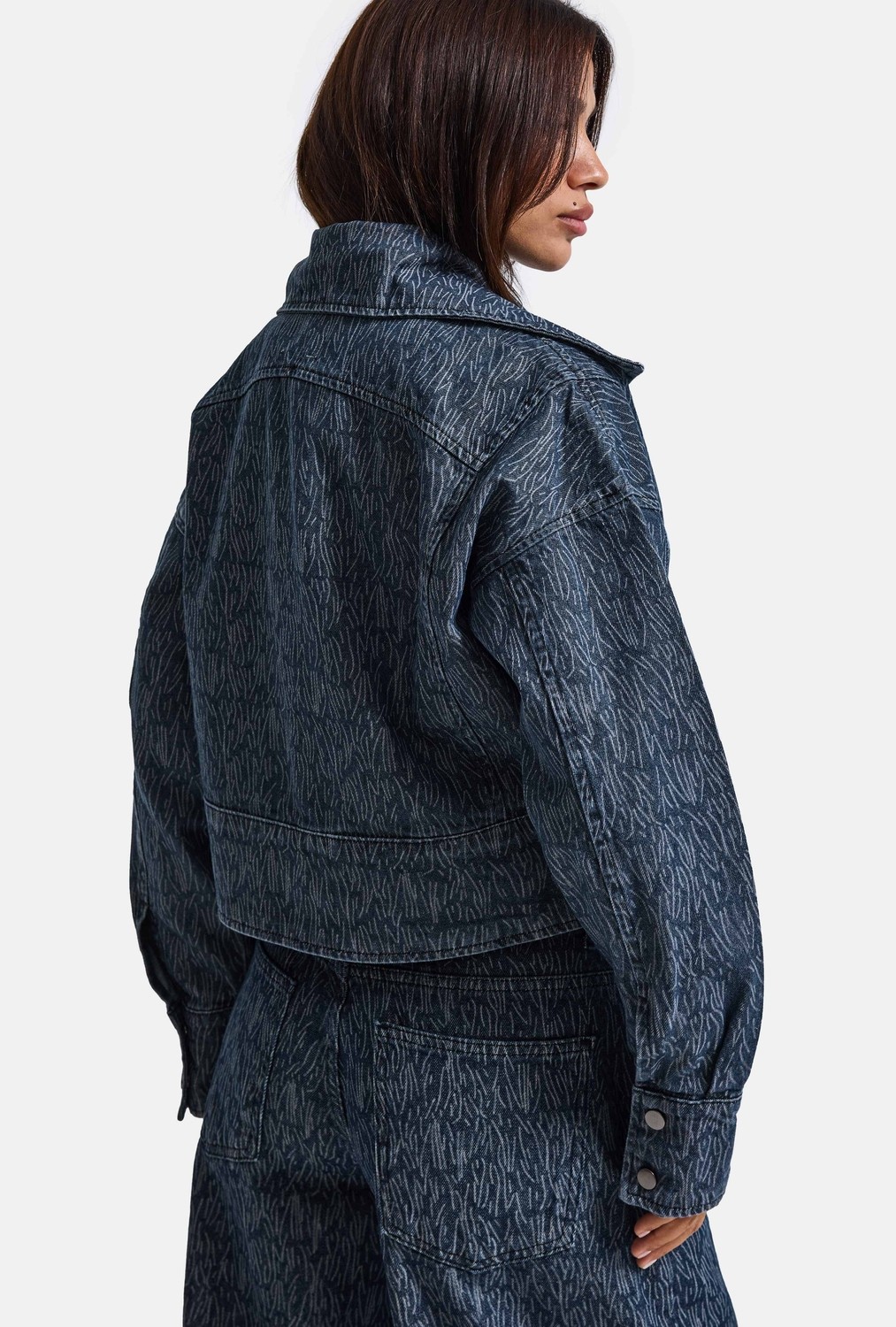 It's Basic Kadın Mavi 9W6-197 Crop Kruvaze Özel Kumaş Tasarım Denim Ceket görsel 4