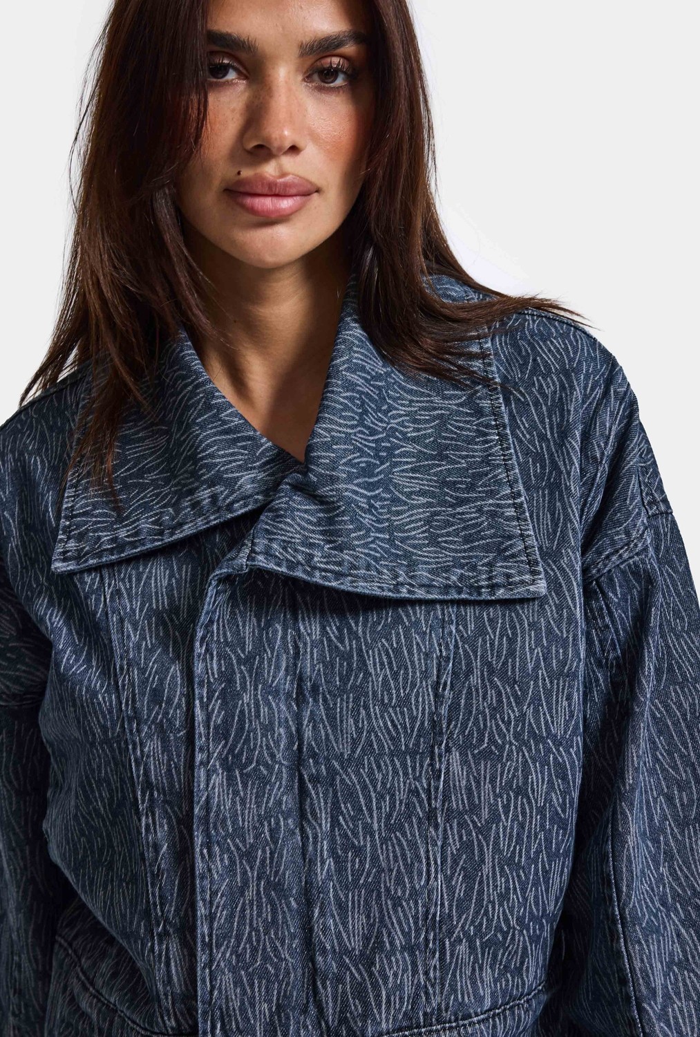 It's Basic Kadın Mavi 9W6-197 Crop Kruvaze Özel Kumaş Tasarım Denim Ceket görsel 5