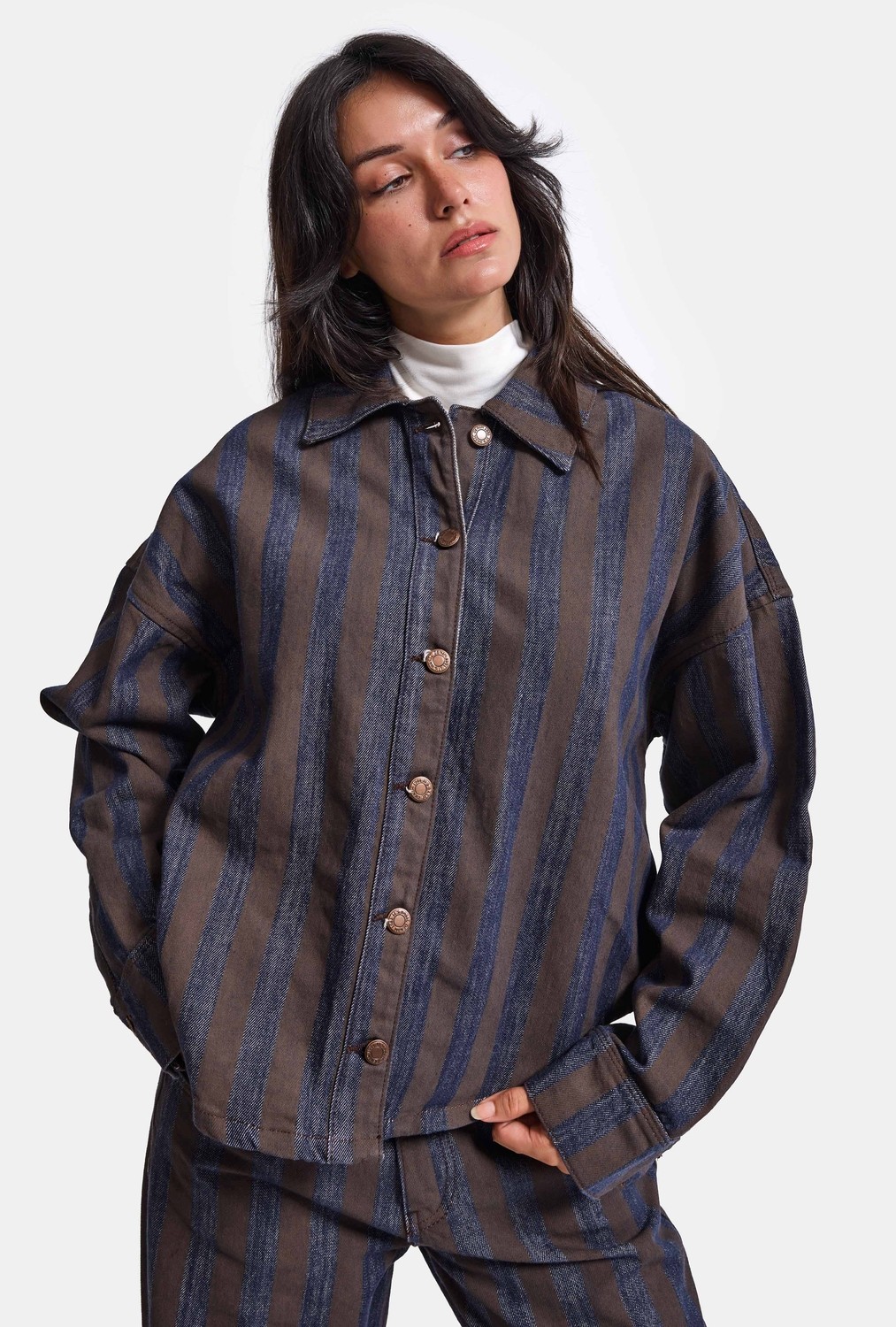 It's Basic Kadın Kahve Kot Çizgili 1W6-7 Oversize Denim Ceket görsel 3