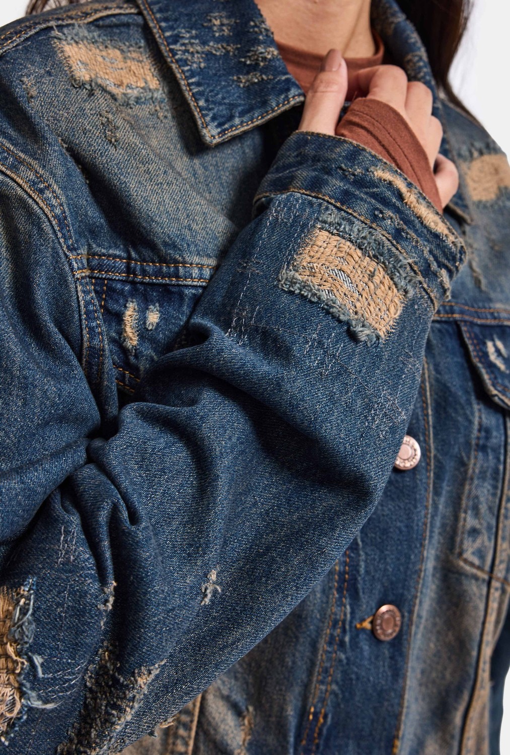 It's Basic Kadın Kot Rengi 10W6-8 Kemer Boy Oversize Özel Tasarım Denim Ceket görsel 2