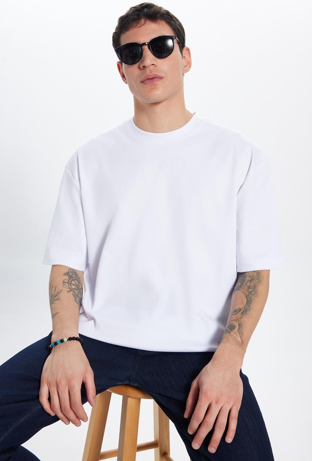Tudors Unisex Oversize Geniş Kesim %100 Pamuk Yumuşak Dokulu Basic Bisiklet Yaka Beyaz Tişört