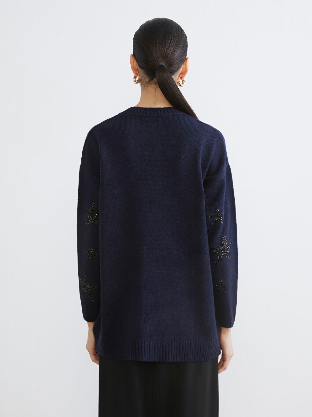 LC Waikiki Modest Lacivert Bisiklet Yaka Yıldız Desenli Kadın Triko Tunik görsel 3
