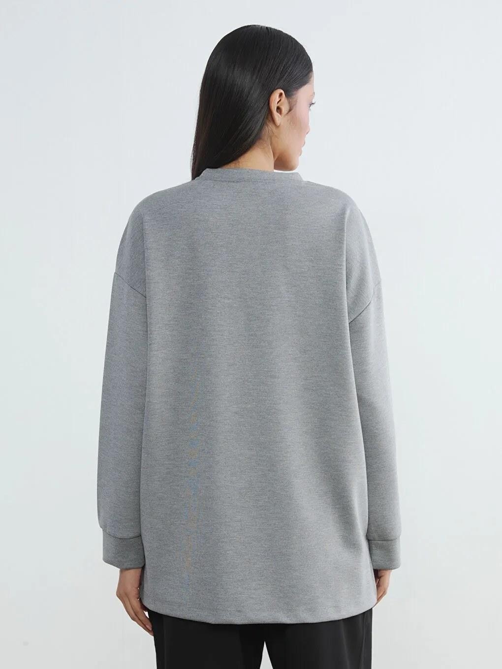 LC Waikiki Antrasit Çiçek Aplikeli Oversize Kadın Sweatshirt Tunik (S6) görsel 5